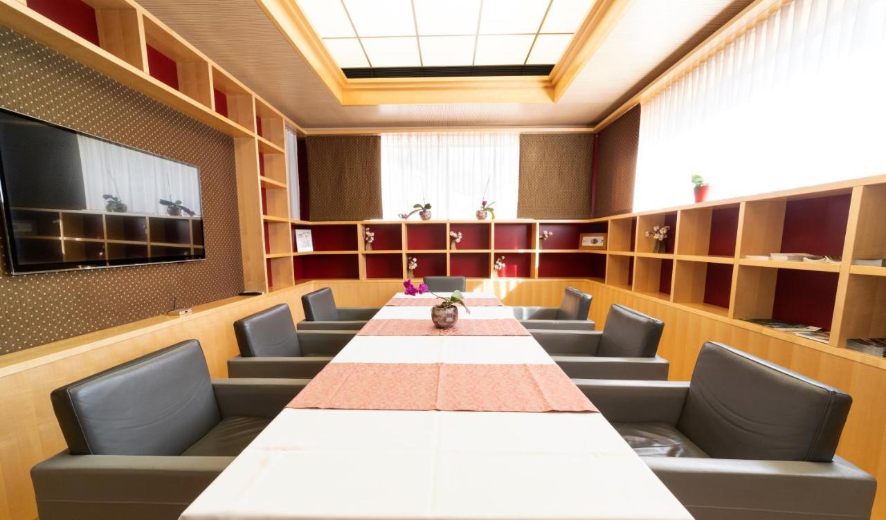 Hotel Jozef อิดริยา ภายนอก รูปภาพ