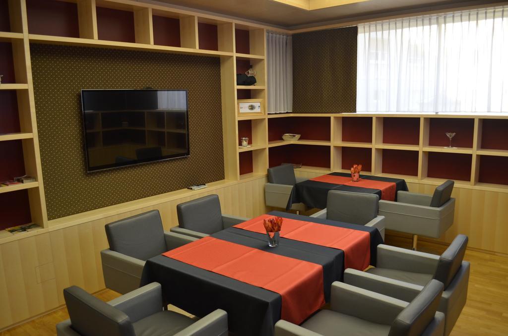 Hotel Jozef อิดริยา ภายนอก รูปภาพ