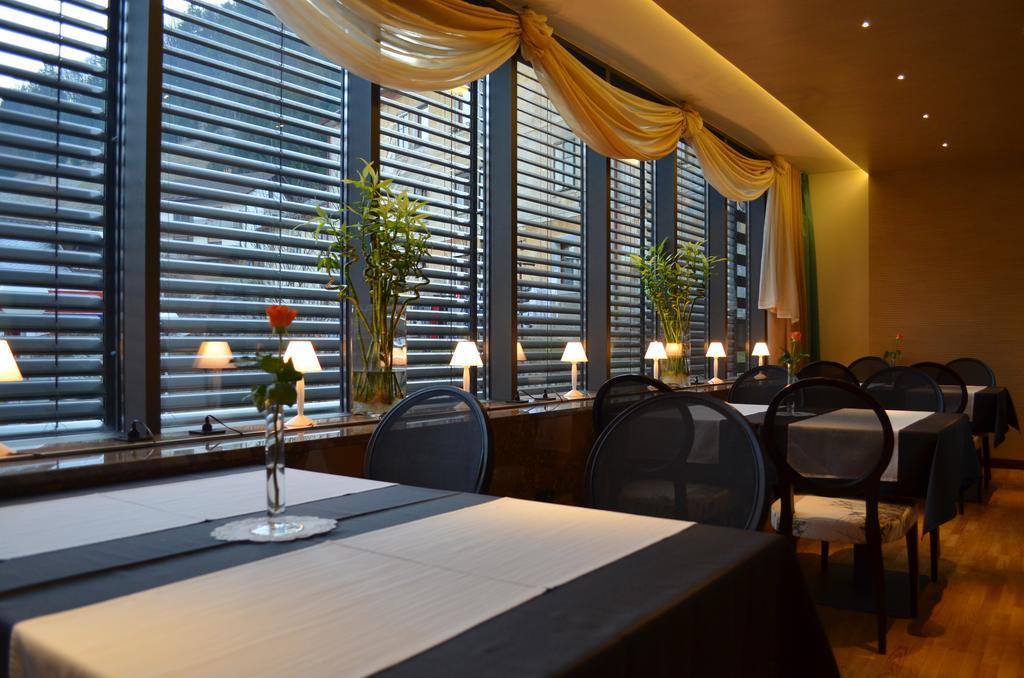 Hotel Jozef อิดริยา ภายนอก รูปภาพ