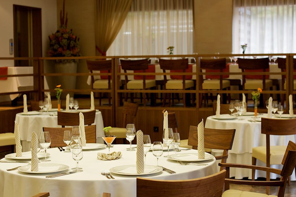 Hotel Jozef อิดริยา ภายนอก รูปภาพ